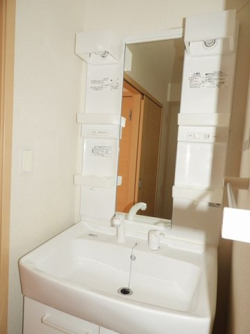 レジデンス　フリーデの洗面所|スペースが確保できる洗面所です