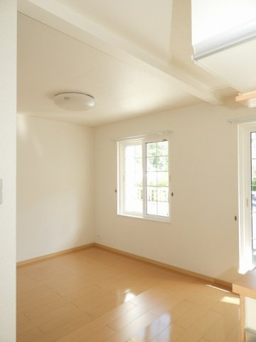 レジデンス　フリーデの内装|明るい色調の室内です