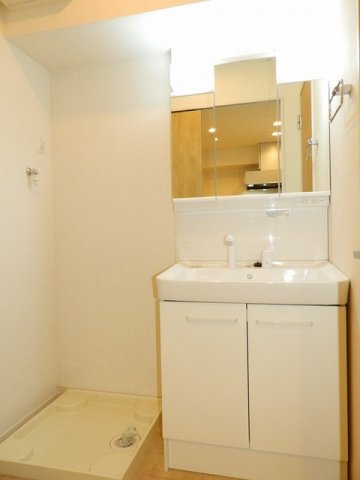 アメニティせせらの洗面所|ゆったりとスペースのある洗面所