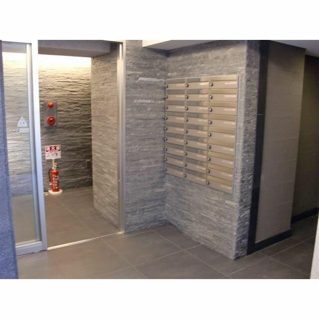 ハーモニーレジデンス御茶ノ水のエントランス