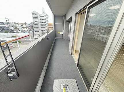 フローレンス吉島通りグランドアークのバルコニー