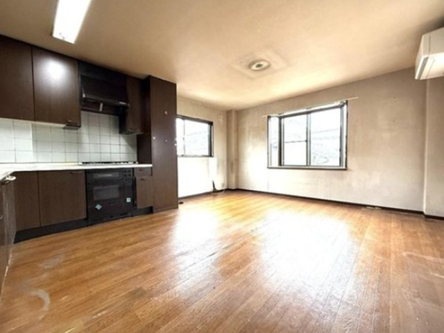 【居間・リビング】 | 山科区東野門口町　中古戸建