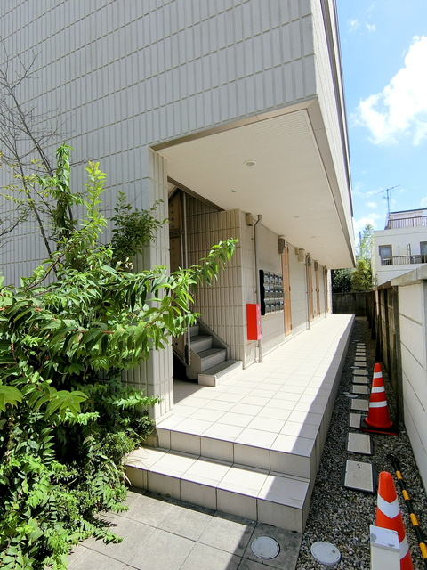 アリエスのエントランス|★明るいエントランス★