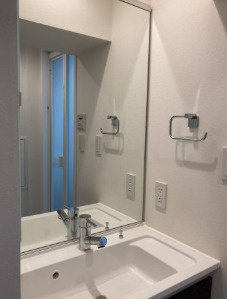 【洗面所】 | ドルミ錦糸町・長谷川ビル | 忙しい朝には欠かせない洗面所です