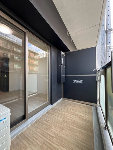 エステムコート名古屋ライブゲート　名古屋市賃貸　仲介手数料無料のバルコニー