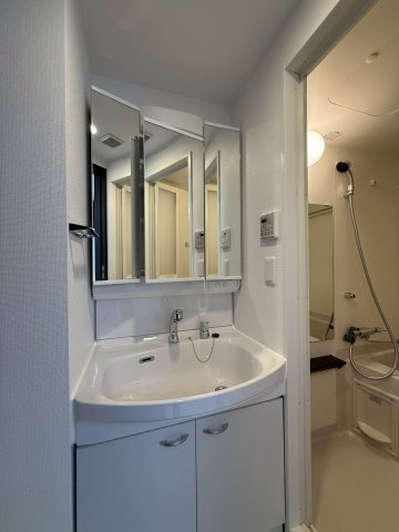 エステムコート名古屋ライブゲート　名古屋市賃貸　仲介手数料無料の洗面所