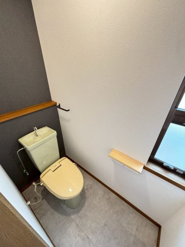 【トイレ】 | 八街いH邸戸建 | 2F