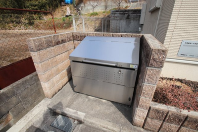 【その他共用部分】 | YU弐番館 | 敷地内ゴミ置き場