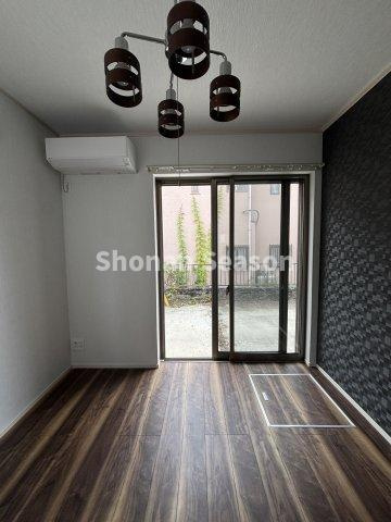 【洋室】 | お掃除やインテリアの配置もしやすい全室フローリングのお住まい。