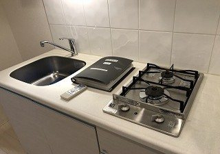 新品家具付きマンション市谷本村町12(KaGood東京)のキッチン