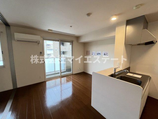 【居間・リビング】 | ライジングサン西宮 A棟 | 同型・現況優先（写真は202）