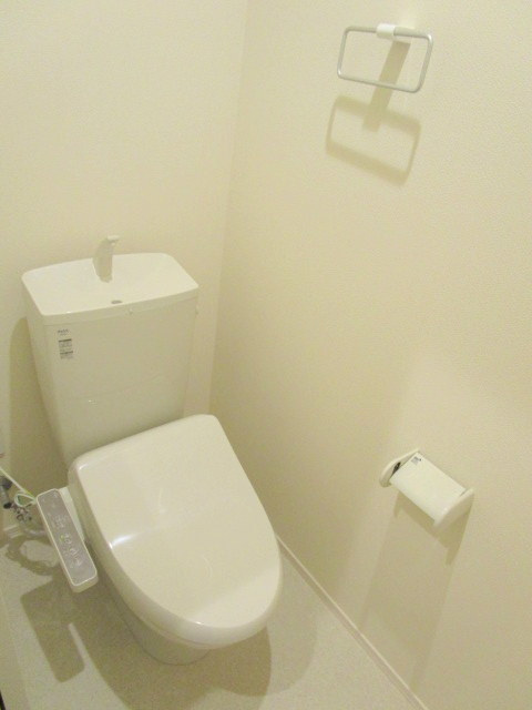 Ｐｉｎｅ　Ｇｒｏｖｅ　ＤＡＩＴＡのトイレ|★洗浄便座付き★