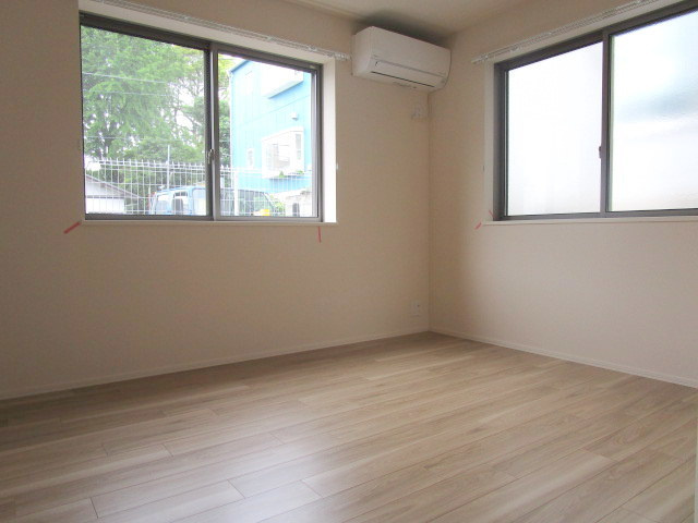 Ｐｉｎｅ　Ｇｒｏｖｅ　ＤＡＩＴＡの寝室|★二面採光のお部屋です★