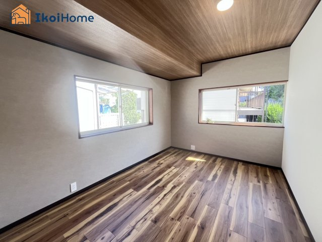 神戸市西区今寺　中古戸建の寝室|【ホームページに現地動画掲載中】●年中無休：当日予約可●カーテン・カーテンレール未設置。ご相談下さい