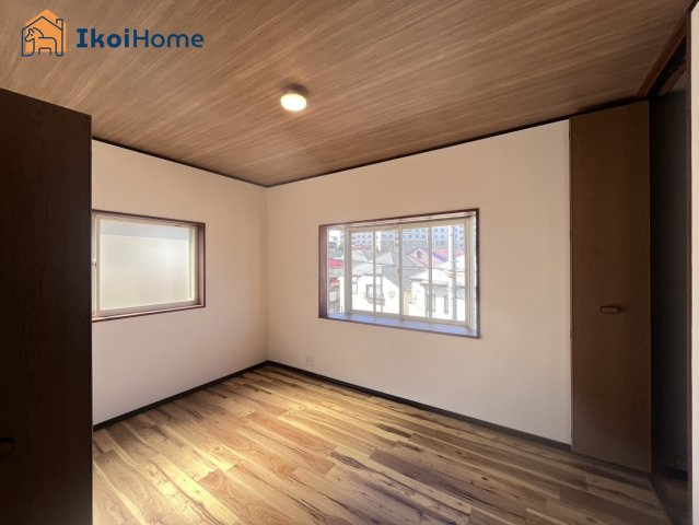 神戸市西区今寺　中古戸建の子供部屋|【ホームページに現地動画掲載中】●年中無休：当日予約可●全室2面採光で明るい建物です！収納も豊富！