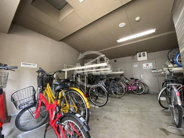 ニューシティアパートメンツ西天満のその他共用部分|ニューシティーアパートメンツ西天満　駐輪場
