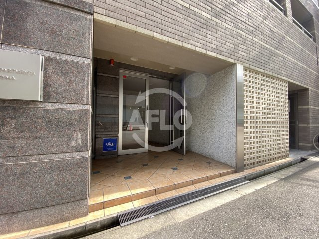 ニューシティアパートメンツ西天満のエントランス|ニューシティーアパートメンツ西天満　エントランス