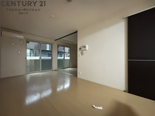 洋室と合わせて使用可能な広々LDK