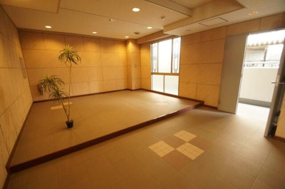 【ロビー】 | 岡部ドエル参番館