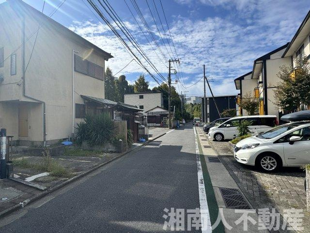 鎌倉市植木８１２－４戸建ての前面道路含む現地写真|前面道路含む現地写真です