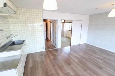 【居間・リビング】 | グレイスガーデン新森2号館