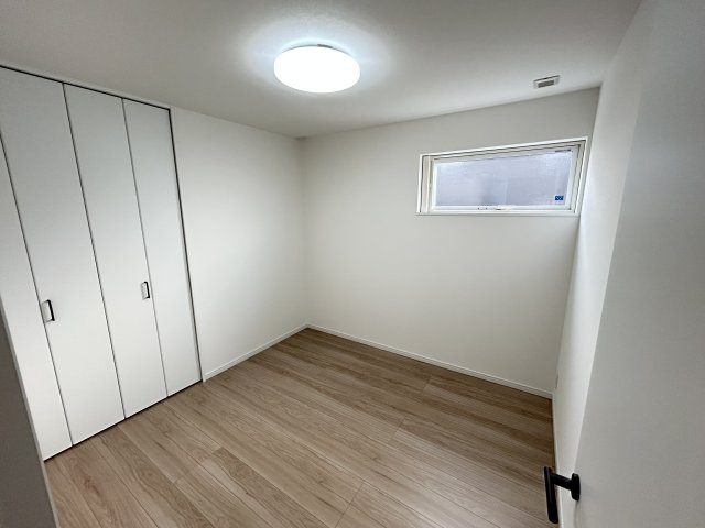 神戸市西区学園東町7丁目新築戸建２号地の洋室