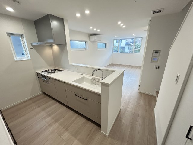 神戸市西区学園東町7丁目新築戸建２号地のキッチン