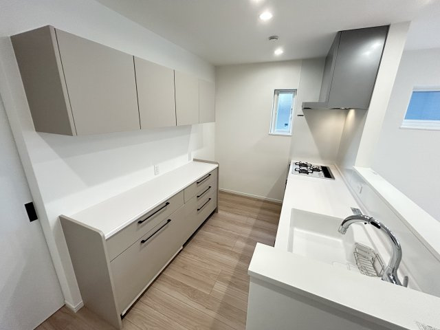 神戸市西区学園東町7丁目新築戸建２号地のキッチン