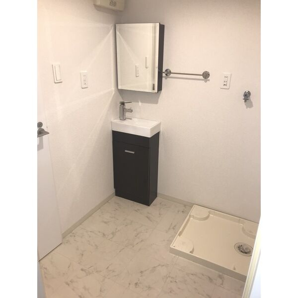 Kスクエアサウスの独立洗面台