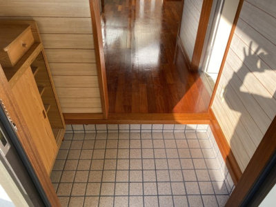 【玄関】 | メゾンひがしまち