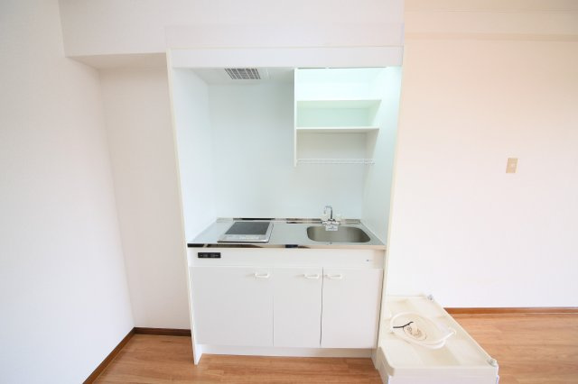 ルシードオチのキッチン|別部屋反転間取りのお写真となります。