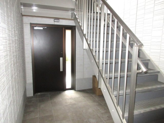 Blancheneige　A棟のエントランス