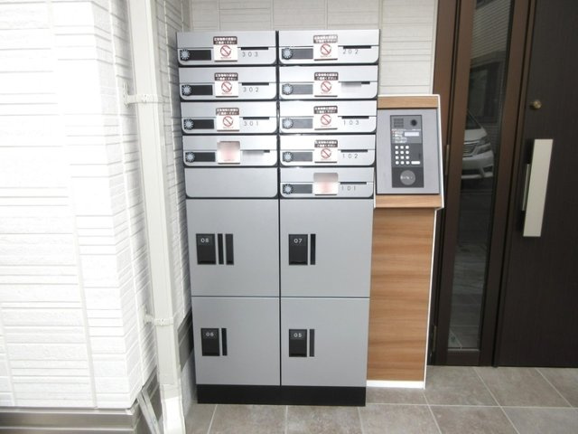 Blancheneige　A棟のロビー