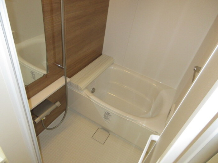 Blancheneige　A棟の浴室