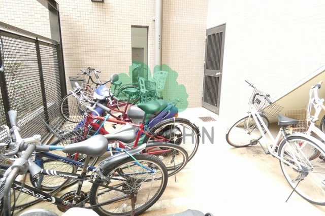 ルフェール博多の駐車場