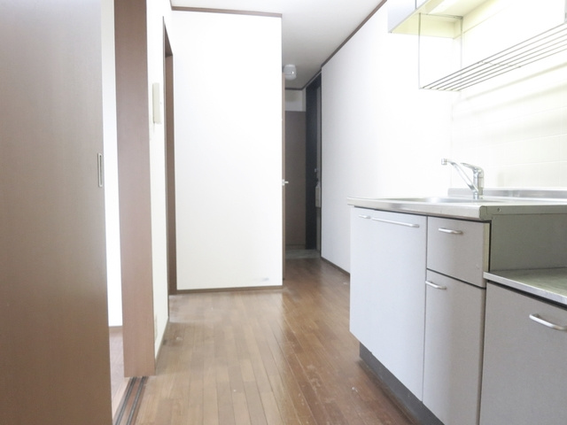 ビューラー・ハイムの内装|キッチンスペース。