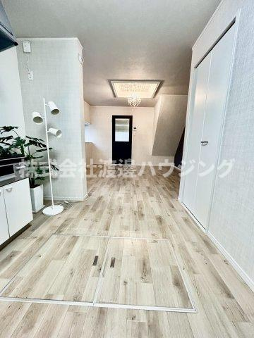 ラシャンス瓢箪山の居間・リビング