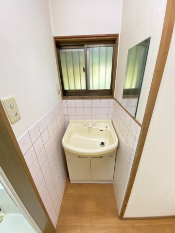 S様海南市藤白平屋の洗面所