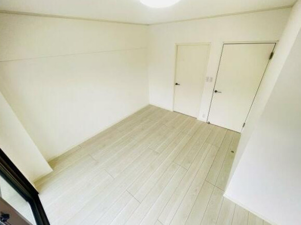  シー・アンド・シー平和の洋室