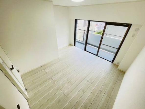  シー・アンド・シー平和の洋室