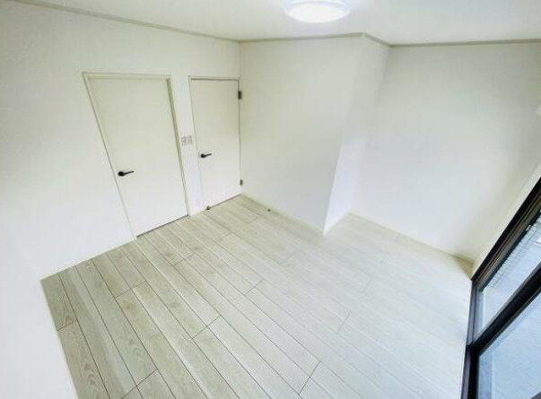  シー・アンド・シー平和の洋室