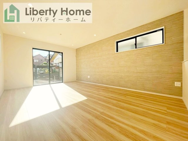 牛久市南18期　新築戸建の居間・リビング