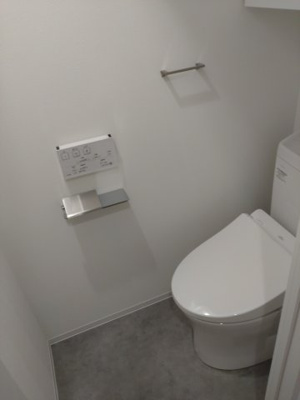 【トイレ】 | SYFORME ITABASHI Ⅲ | ※同タイプ参考写真です（natural）