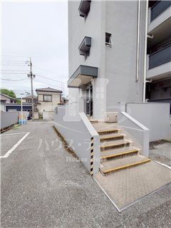 【エントランス】 | 蕨中央ビル | エントランスです