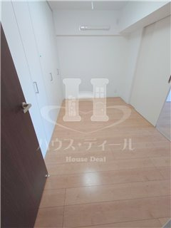 【寝室】 | 蕨中央ビル | 落ち着いた色調の寝室です