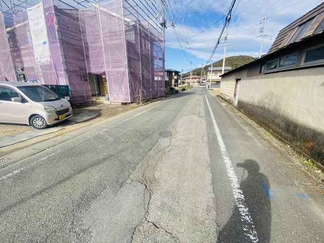 新築　桐生市境野町第2　Livele Garden.S　１号棟の前面道路含む現地写真|現地写真　東側接道幅員約6.2ｍ	
