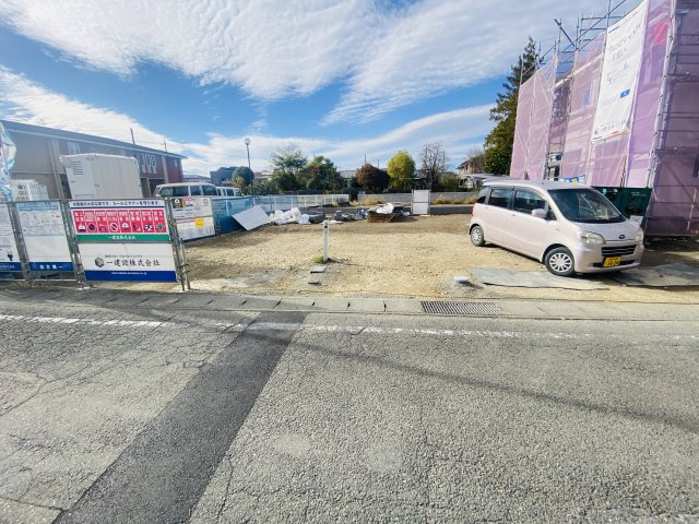 新築　桐生市境野町第2　Livele Garden.S　１号棟の駐車場|現地写真　駐車スペースは並列5台分可能です！
