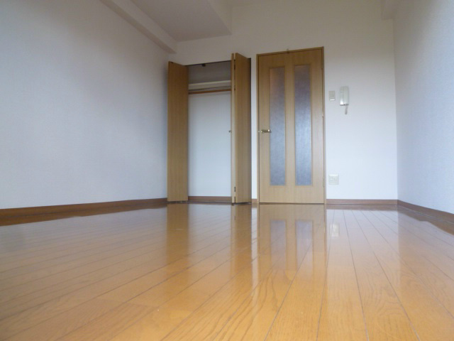 アミーグランコート三宮の居間・リビング