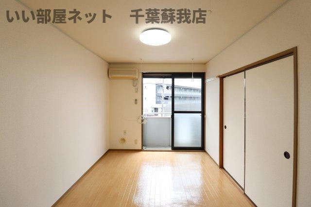 サニーハイツ不動台の居間・リビング|使いやすい居間です