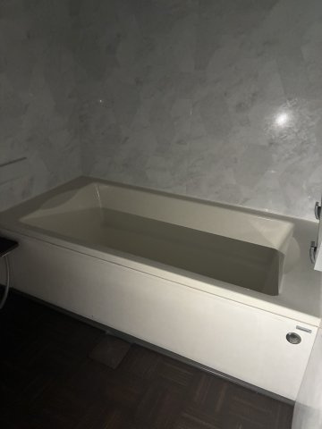 阿知須築浅中古住宅の浴室